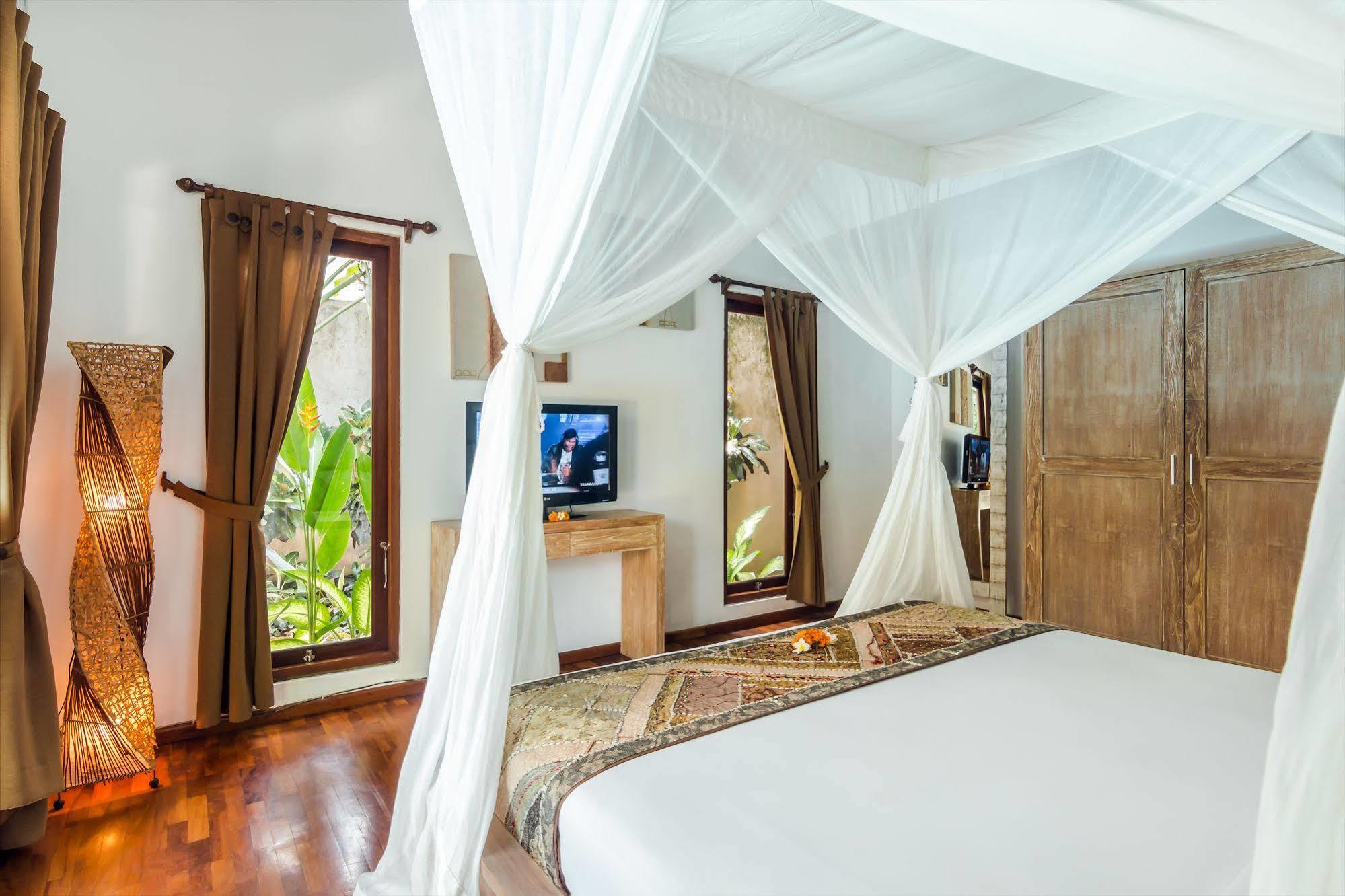 Villa Bisi Seminyak  Exterior photo