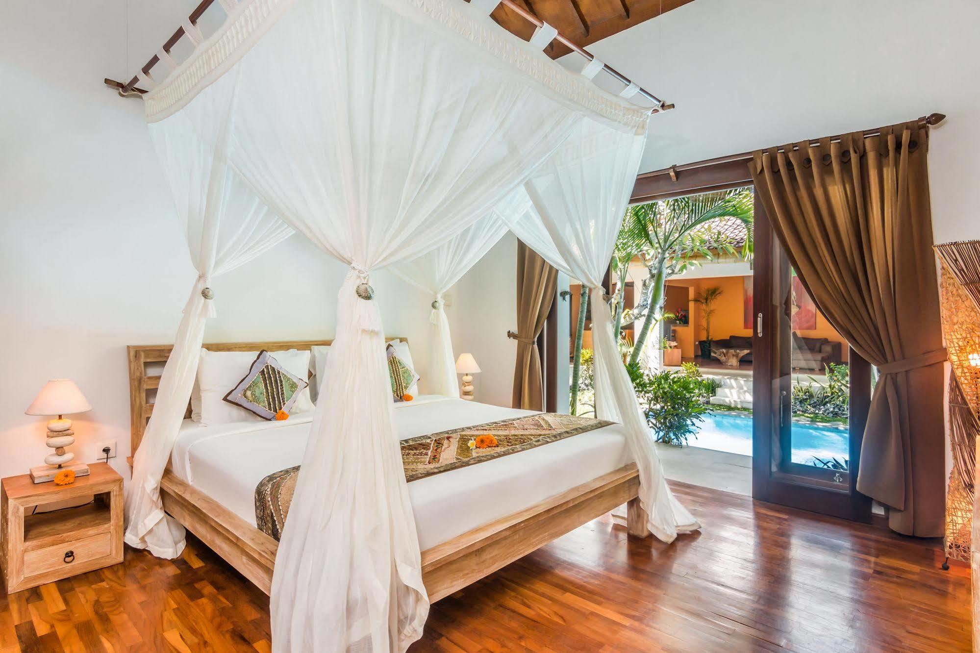 Villa Bisi Seminyak  Exterior photo